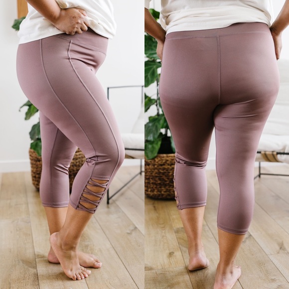 Capri Generation X Athletic Leggings - Picture 5 of 7